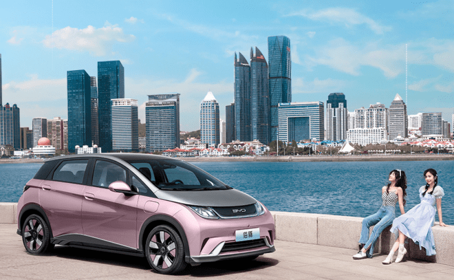 �ȁ��Ϻ������N��20�f������Ů܇��������